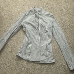 Define jacket in gray and white. Size 8. Minimal wear